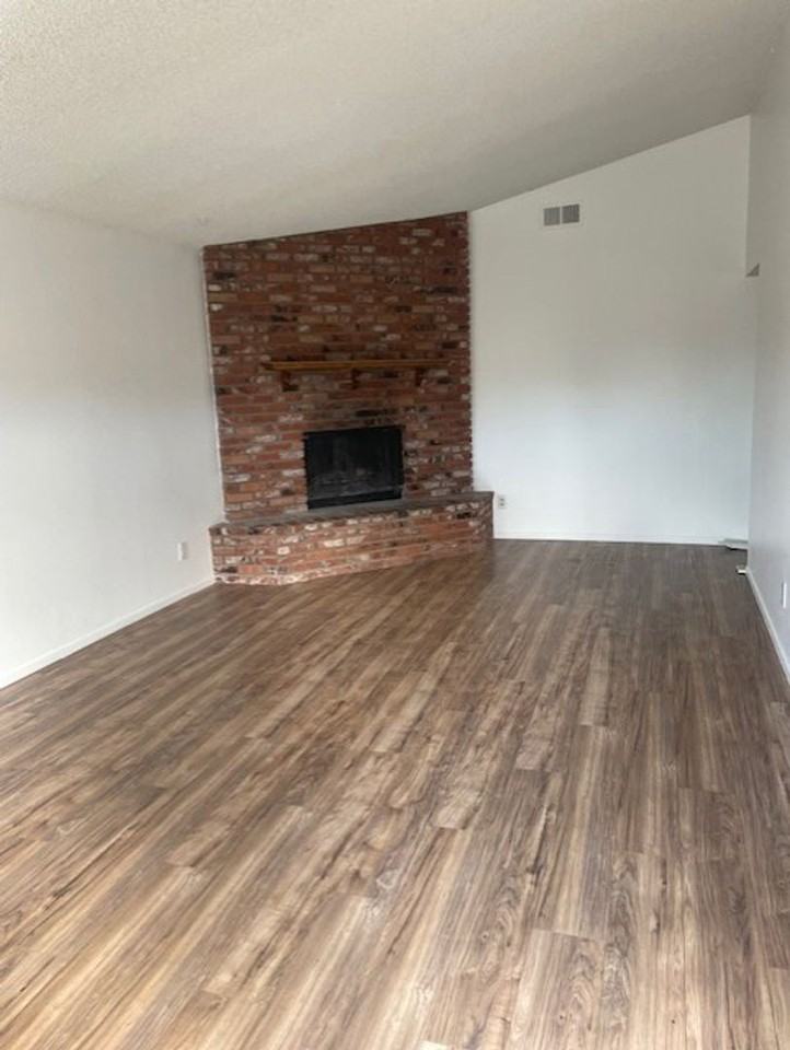 1545 Descanso St - Photo 2 of 14