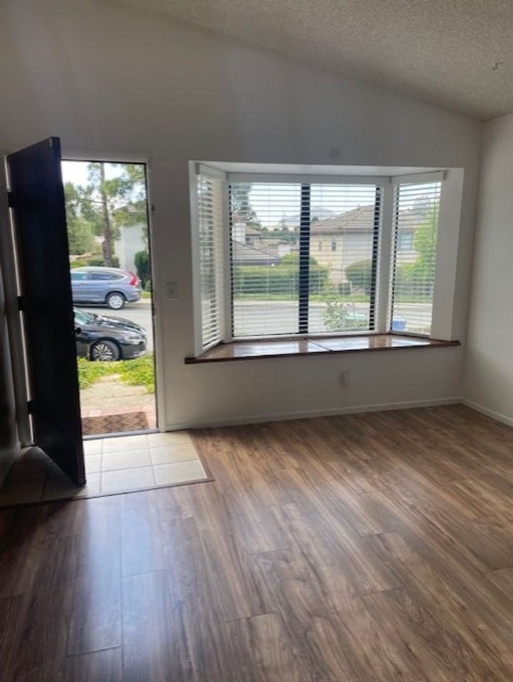 1545 Descanso St - Photo 4 of 14
