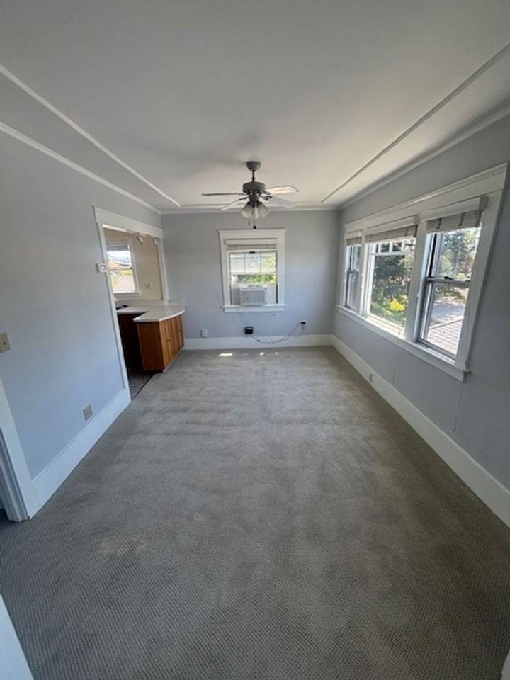 1305 Everett Ave - Photo 4 of 15