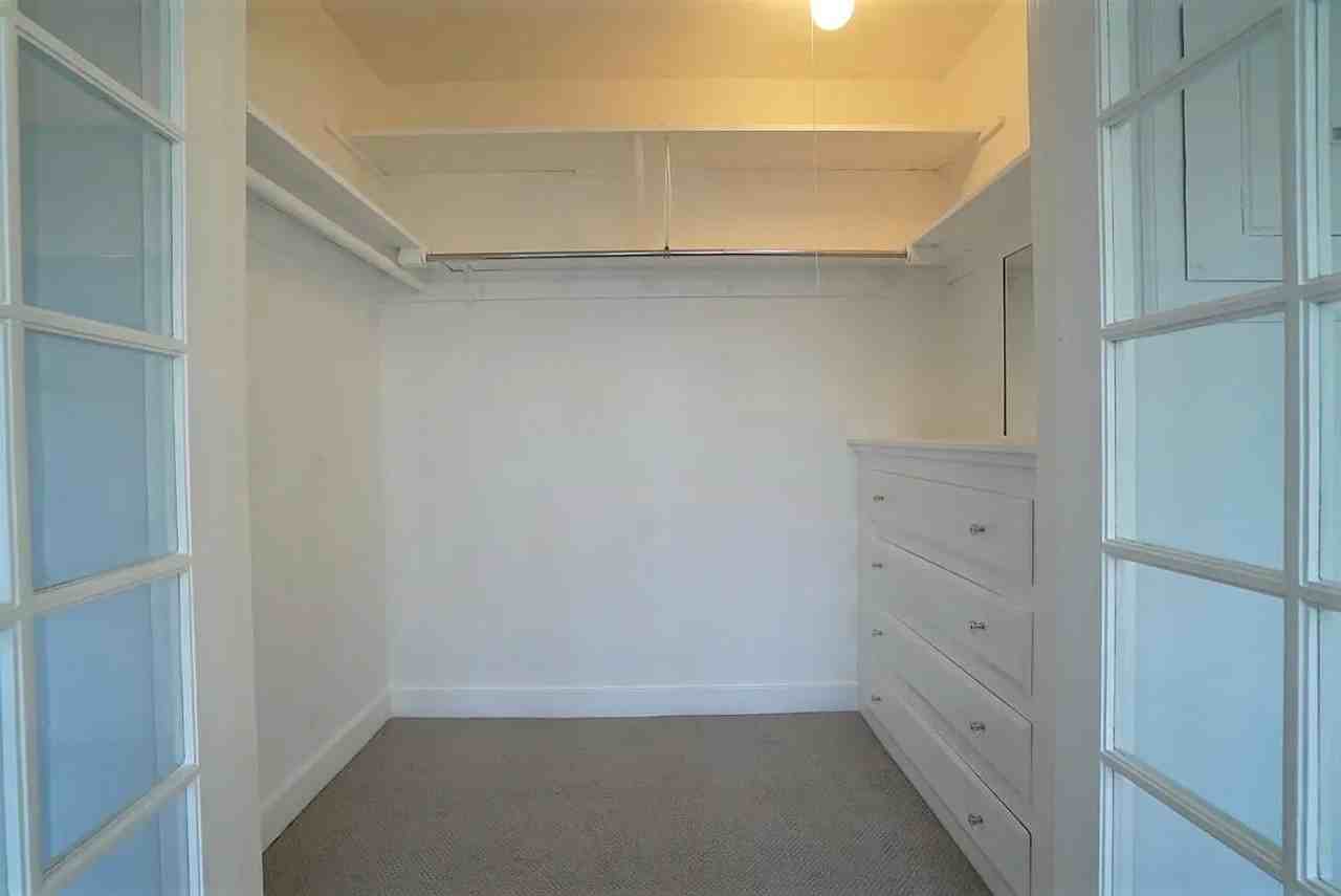 1305 Everett Ave - Photo 6 of 15
