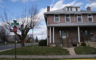 featured image of 130 N Walnut St