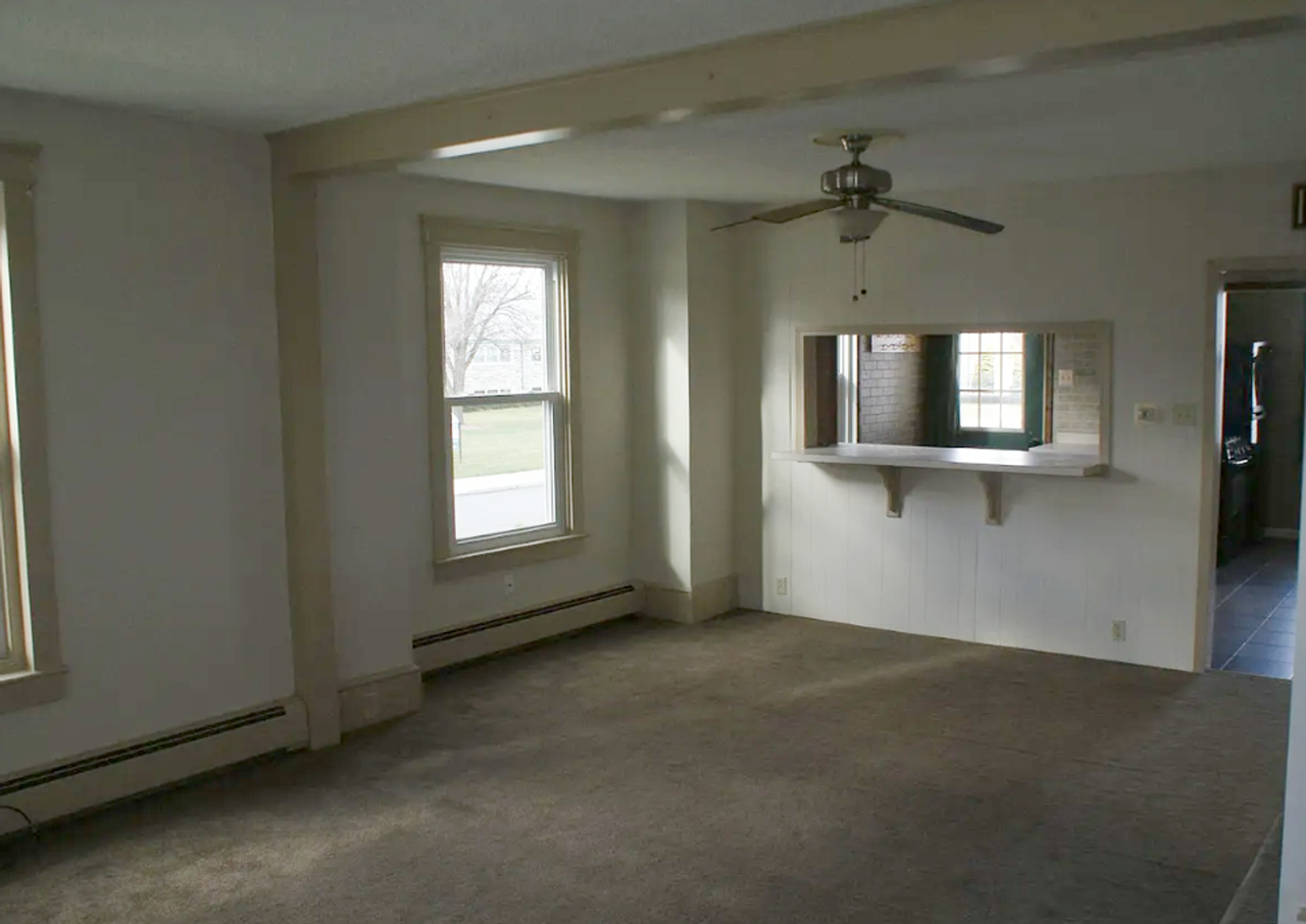 130 N Walnut St - Photo 7 of 18