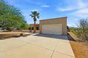 featured image of 4212 S Hackberry Dr