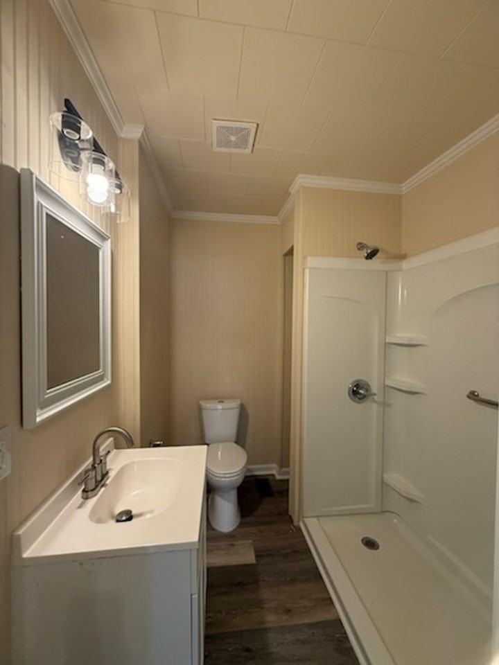 3318 S Irby St - Photo 6 of 9