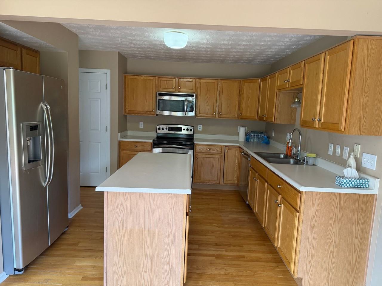174 Farmridge Rd - Photo 6 of 25
