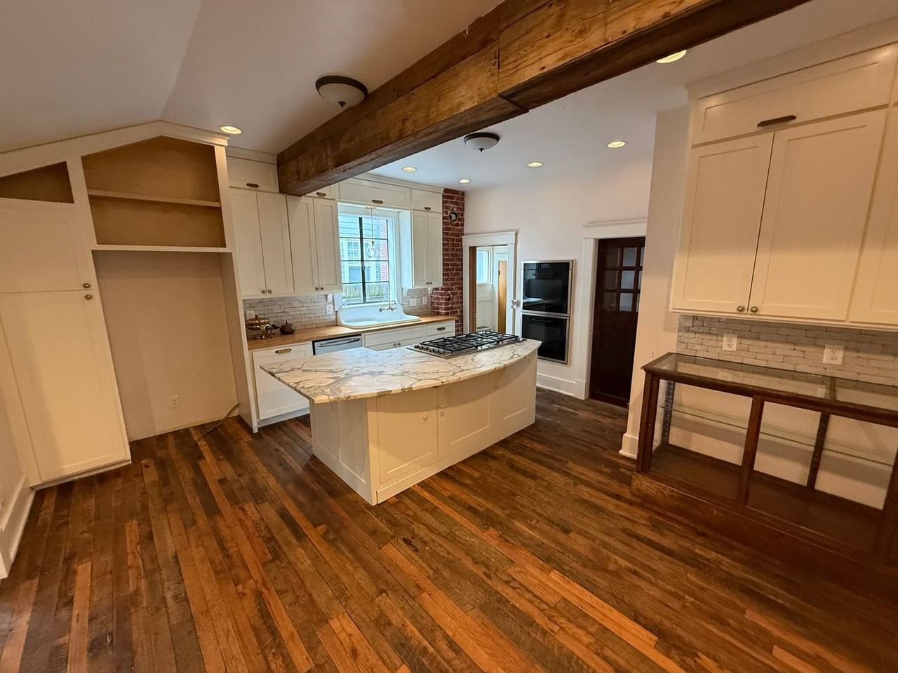 1414 S Carson Ave - Photo 6 of 17