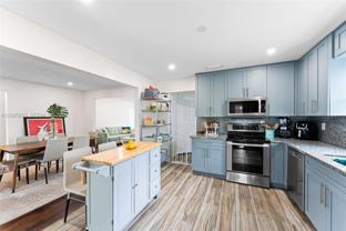 2311 Sw 2nd St - Photo 1 of 1