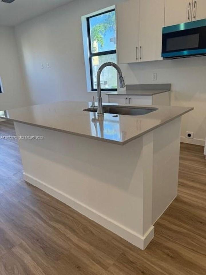 152 152 NW 10th Terrace 152 D - Photo 2 of 14
