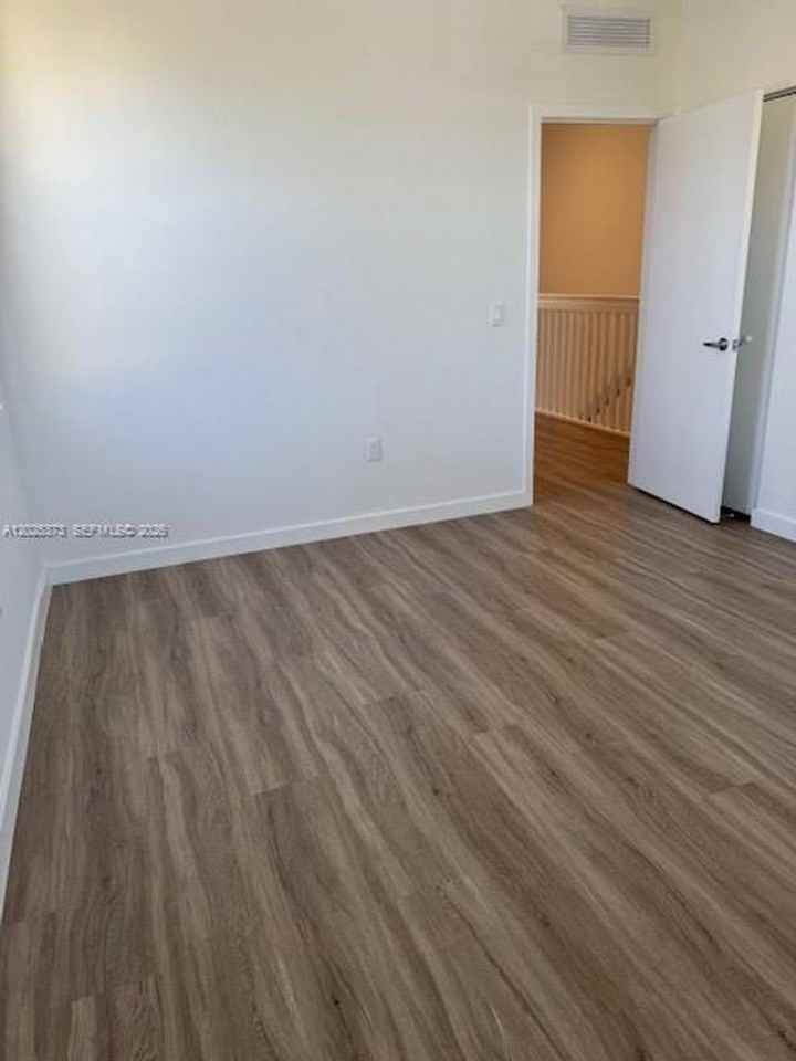 152 152 NW 10th Terrace 152 D - Photo 6 of 14