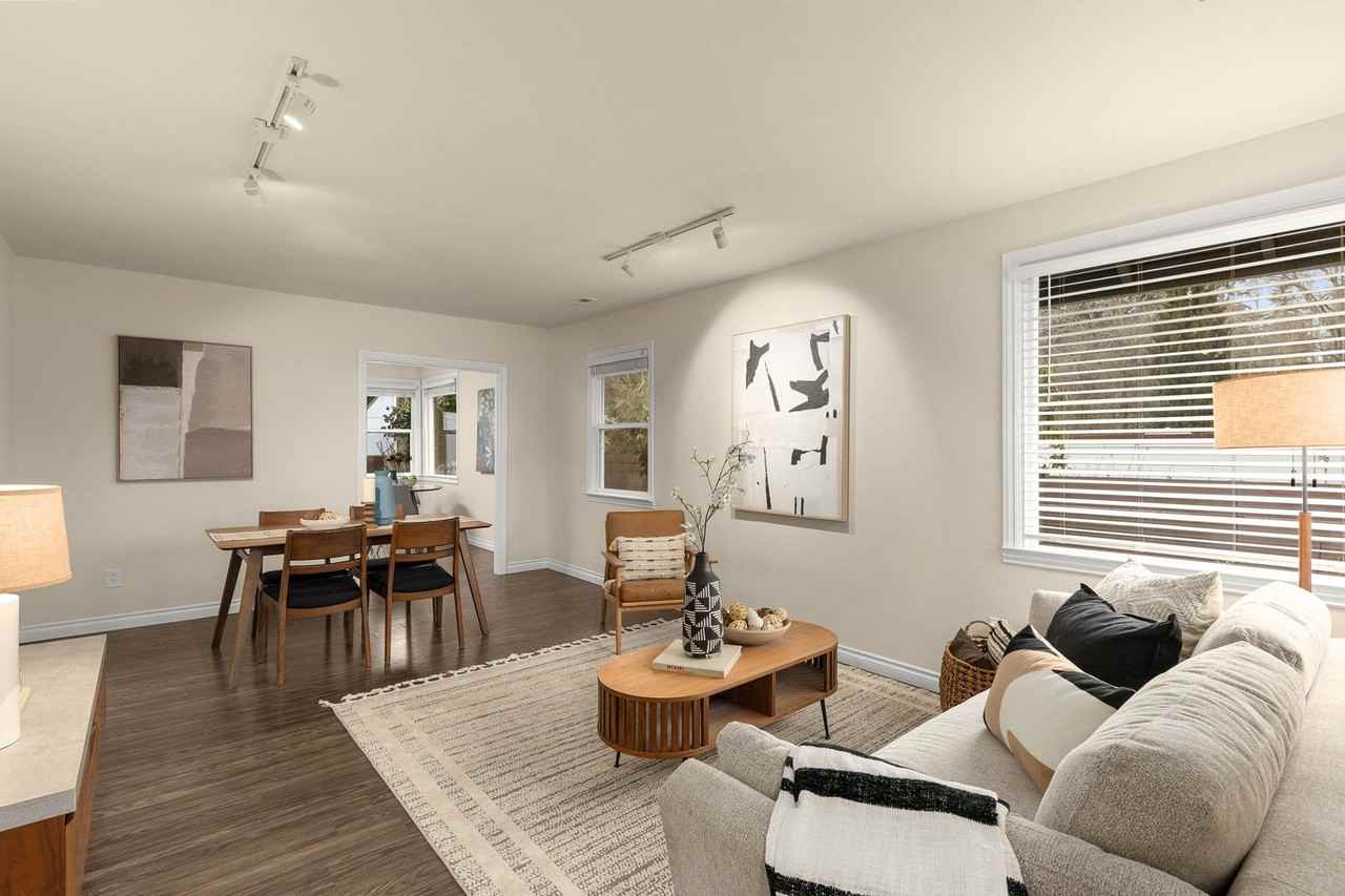 9728 23rd Ave Ne - Photo 3 of 30