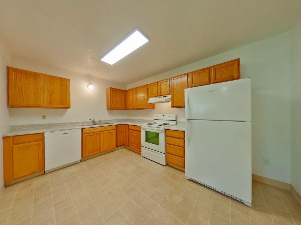 809 W Villard St #44 - Photo 5 of 12