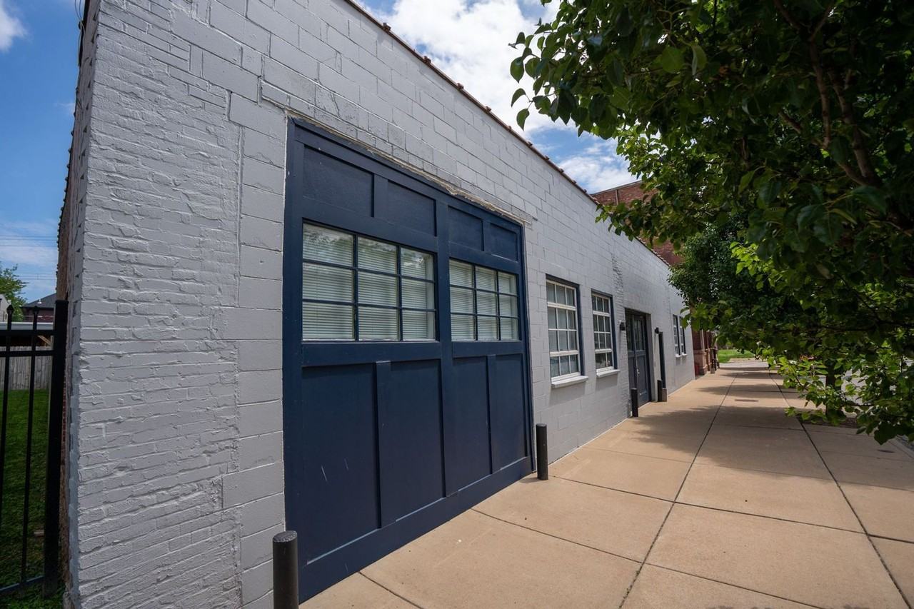 3305 Park Avenue - Photo 2 of 10