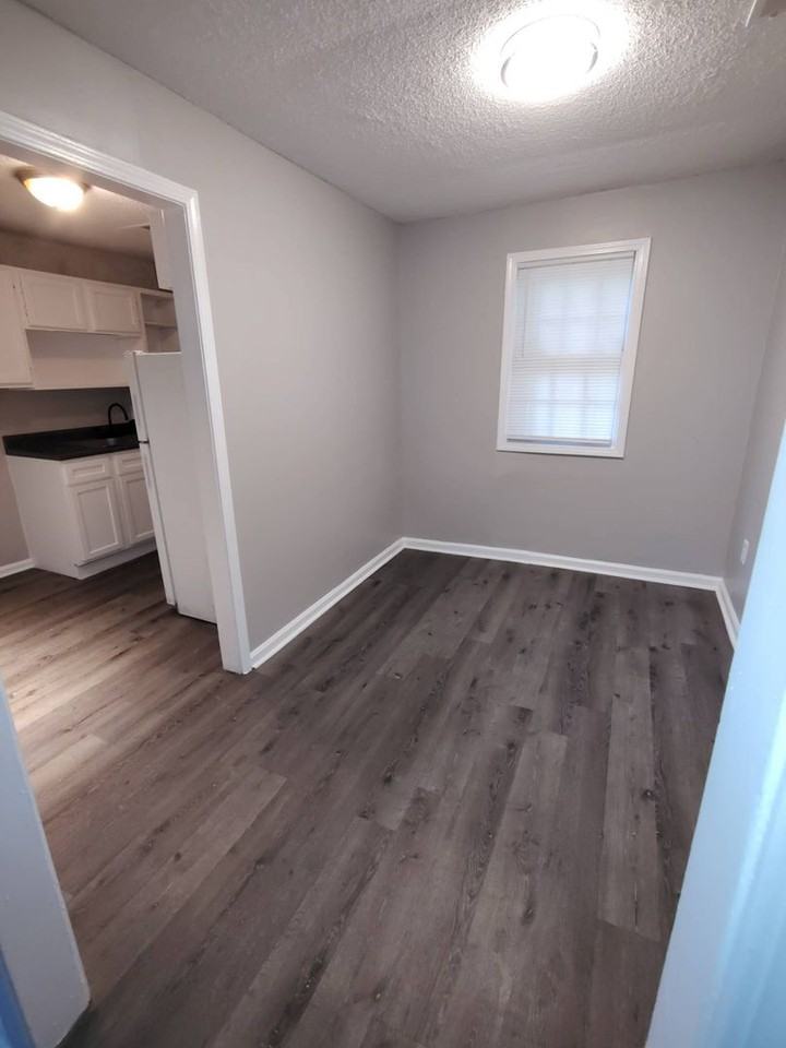 2659 Windsor Pkwy - Photo 4 of 10