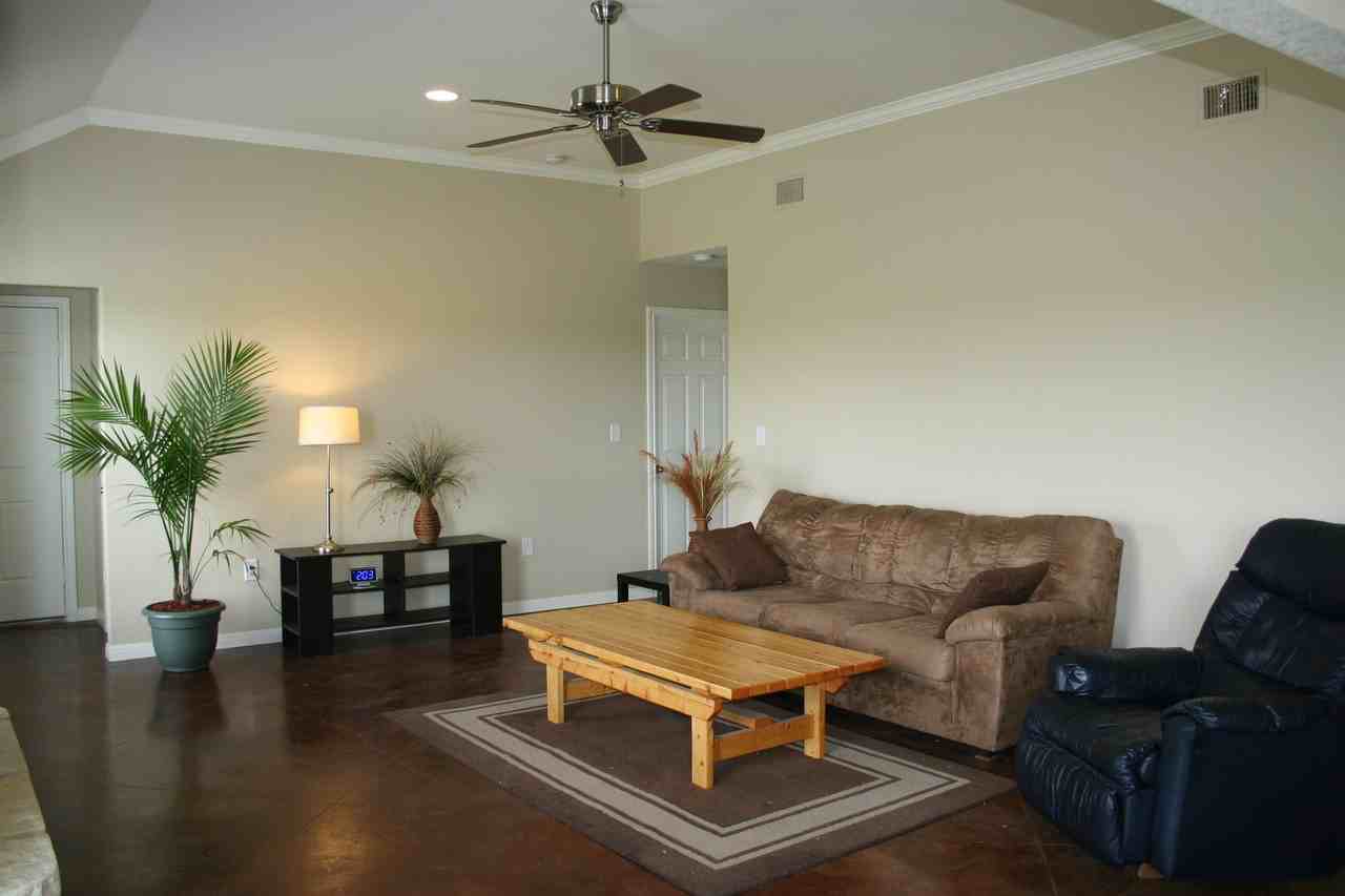 9836 Salem Way Unit B - Photo 3 of 12