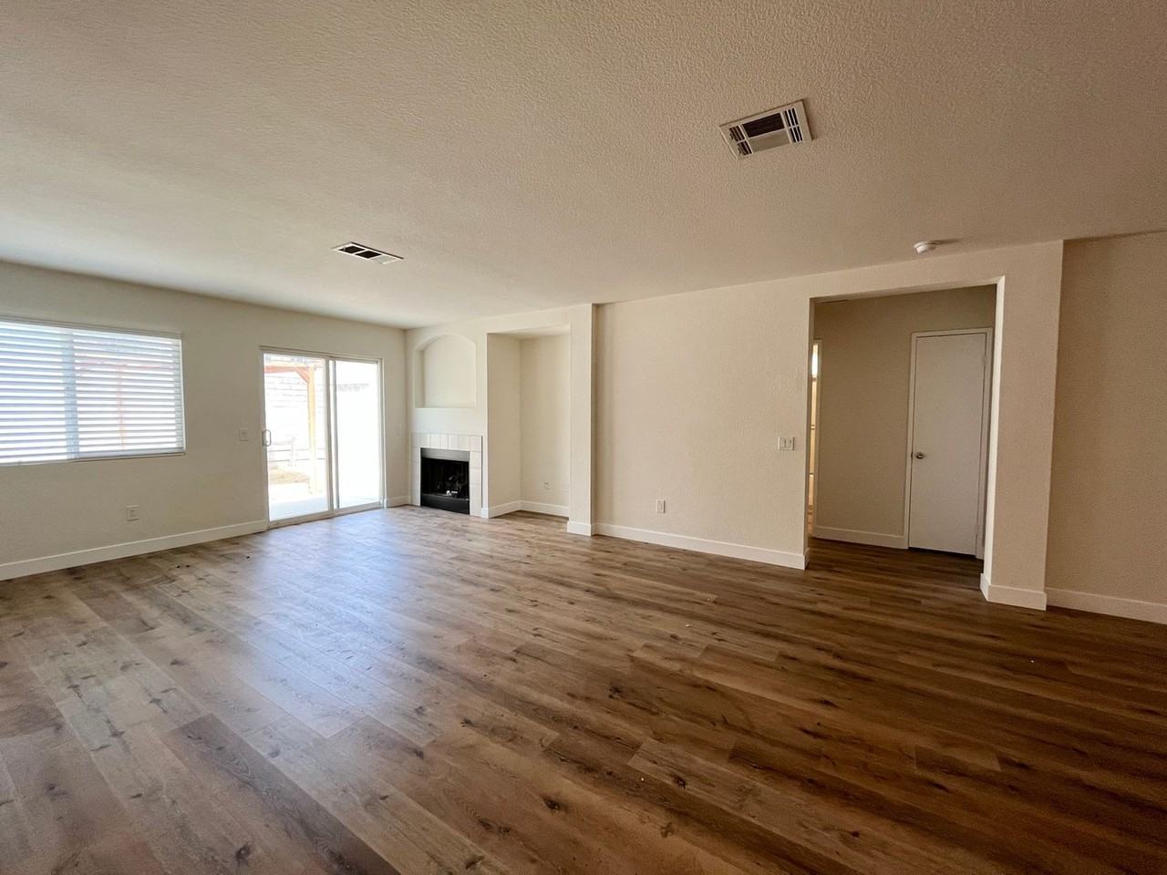 36741 30th St E - Photo 2 of 17