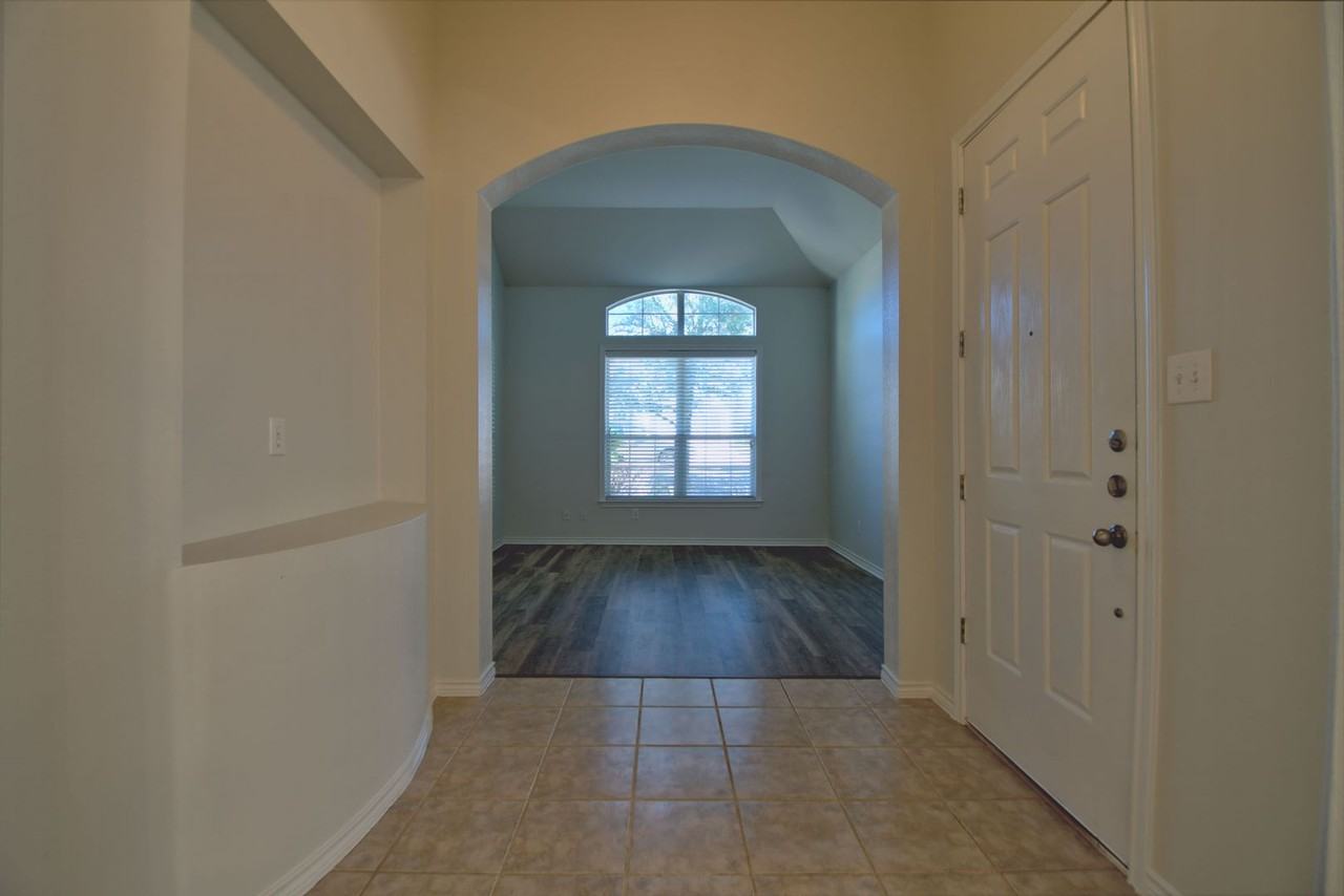 125 Justin Leonard Dr - Photo 6 of 32
