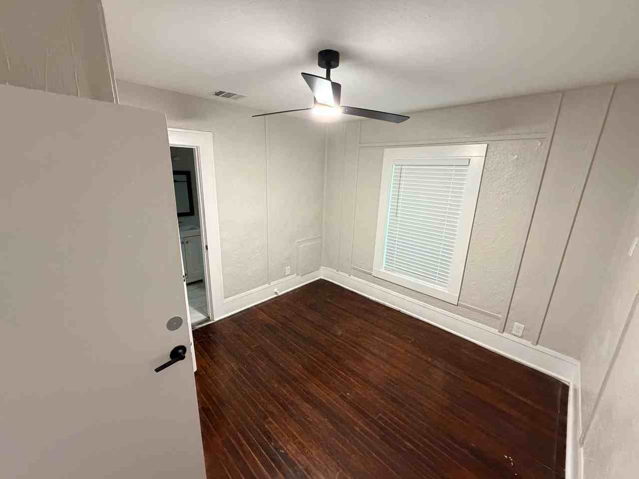 1023 Delmas St - Photo 5 of 8