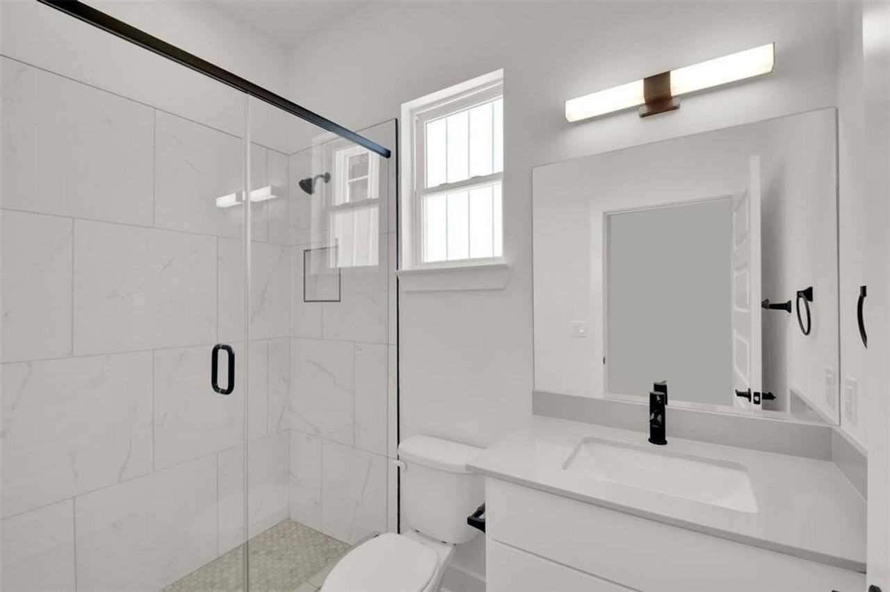 7603 Carver Ave - Photo 3 of 26