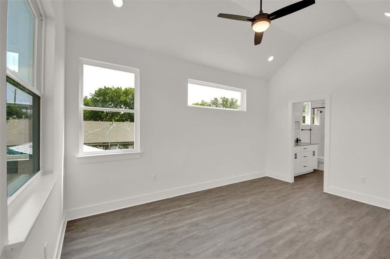 7603 Carver Ave - Photo 6 of 26