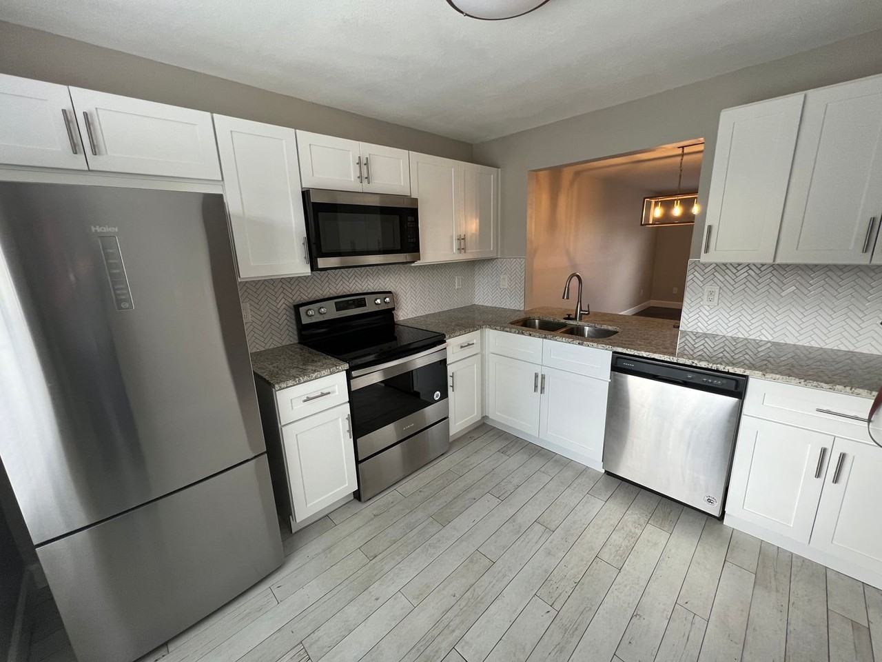 1600 Bending Brook Way - Photo 3 of 23