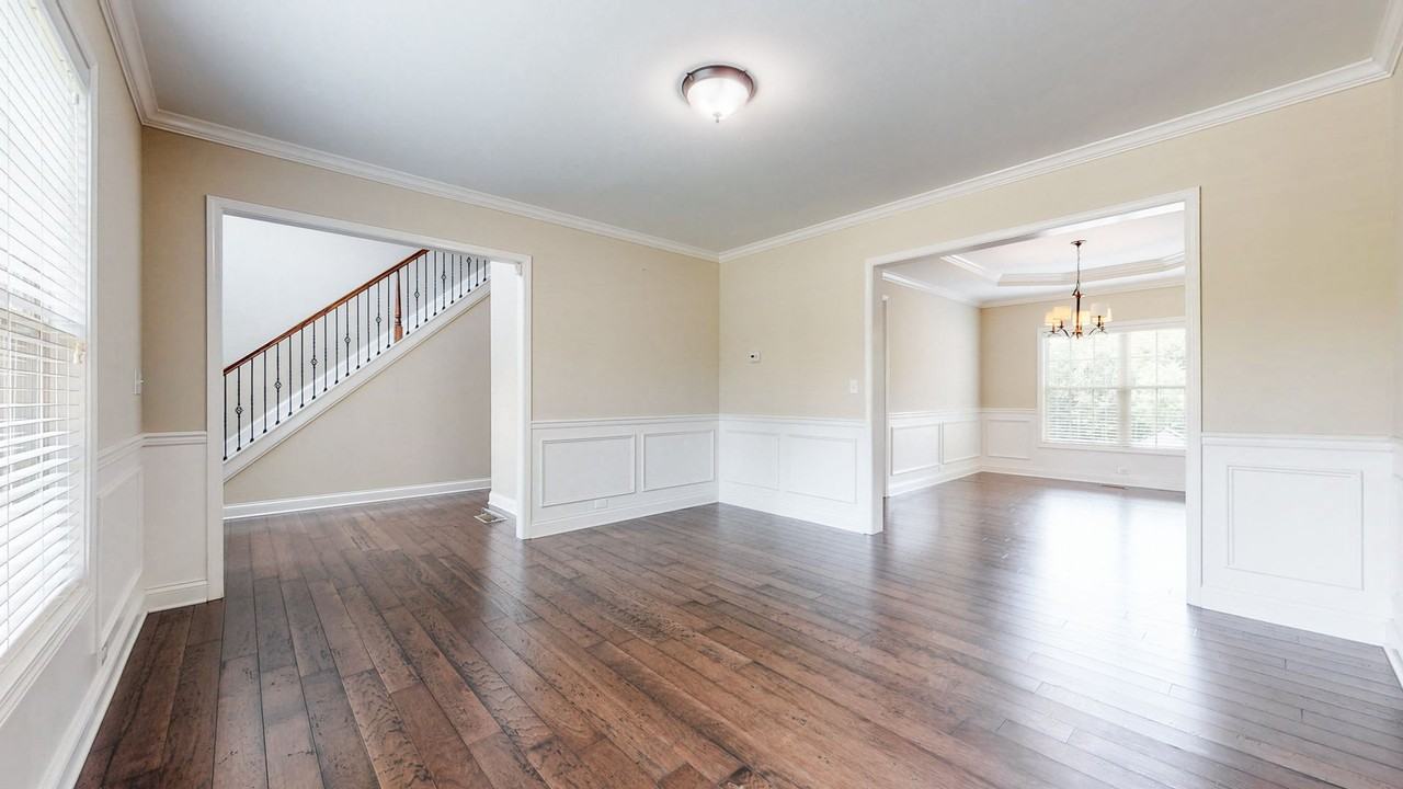 802 Urton Woods Way - Photo 2 of 47