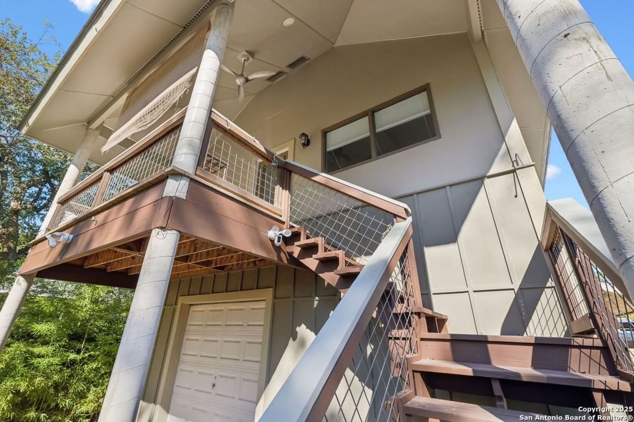 227 Claudia St #3