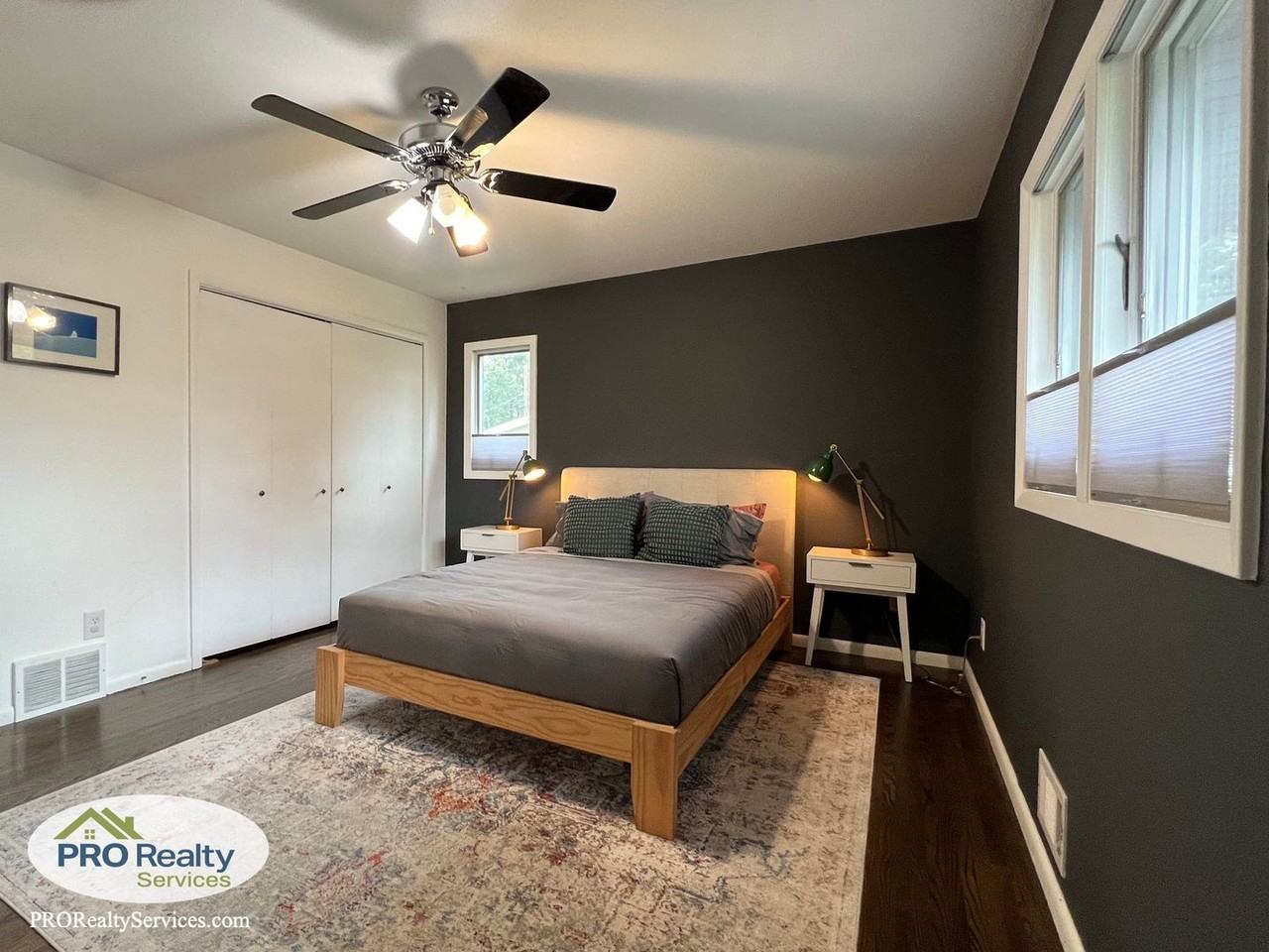 2211 Quebec Dr - Photo 5 of 19