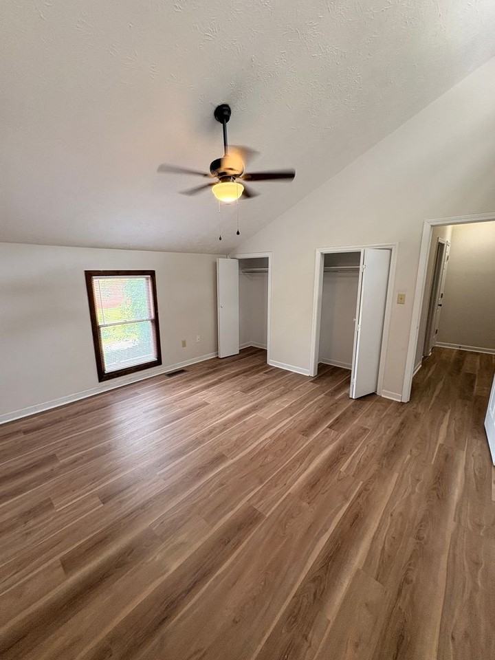 1775 S Milledge Ave #15 - Photo 5 of 15