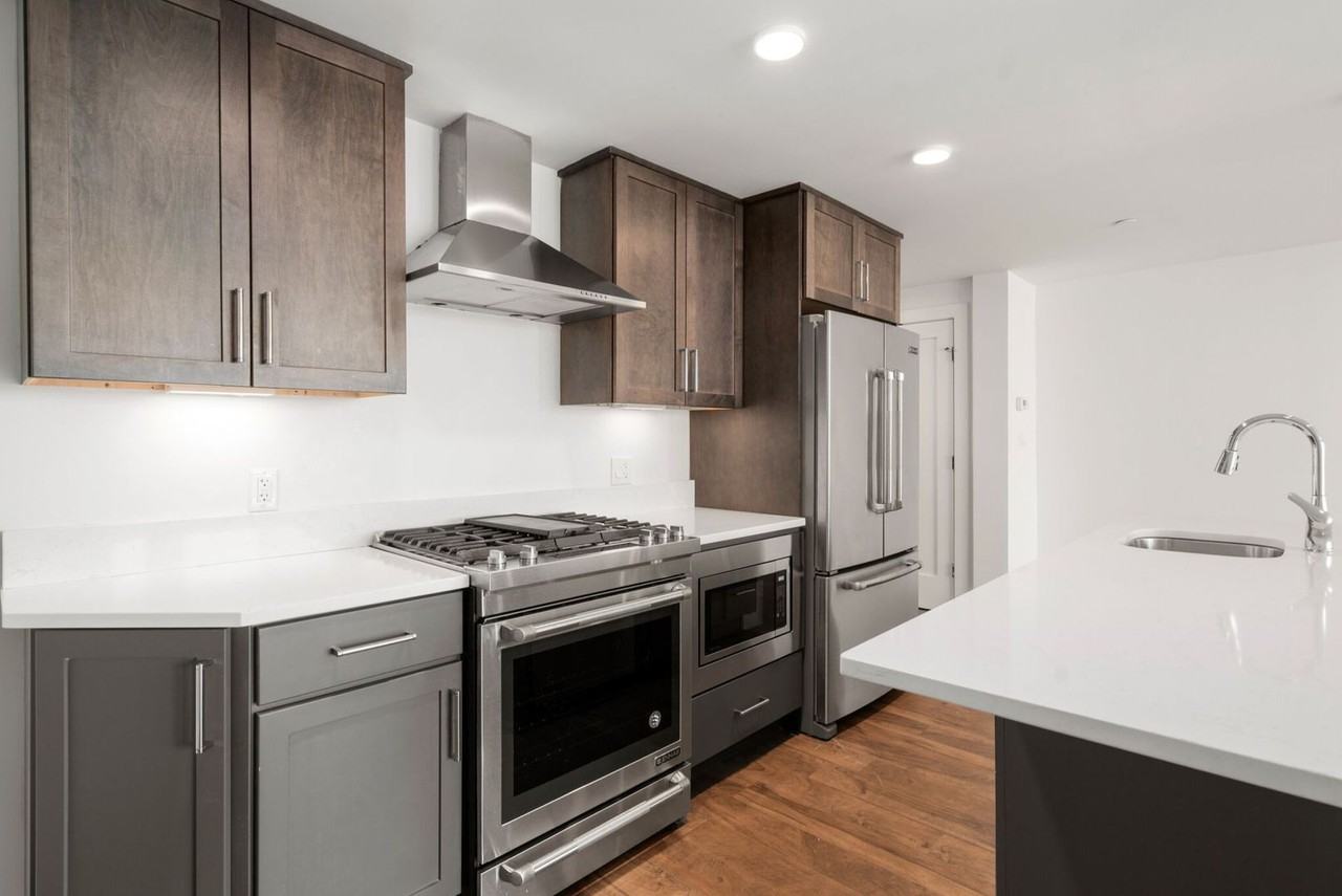 24 Hichborn St - Photo 2 of 14