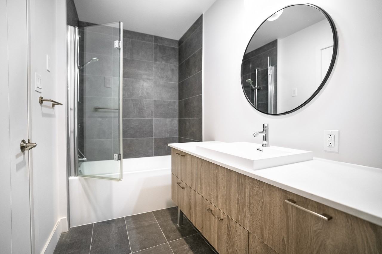 1700 Boulevard Angrignon #601 - Photo 5 of 30