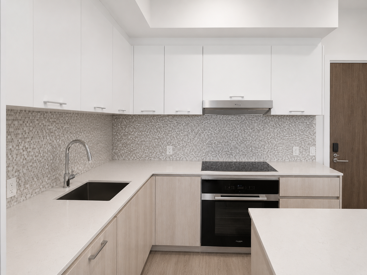 8188 Yonge Street #531 - Photo 4 of 13