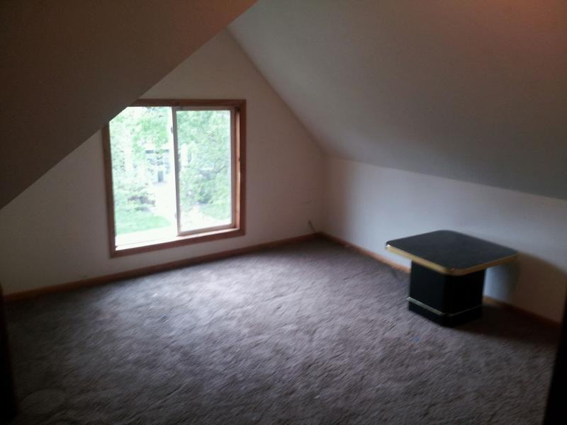 1723 1/2 Hughitt Ave - Photo 6 of 10
