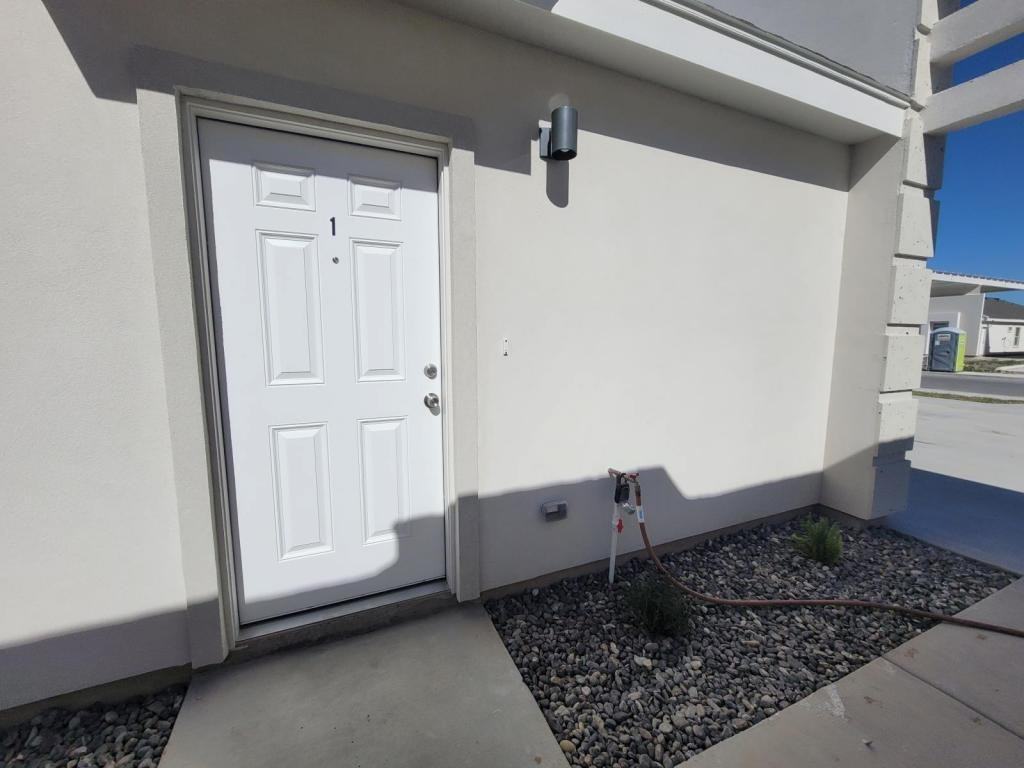 1403 Petri Dr Unit 1 - Photo 2 of 26