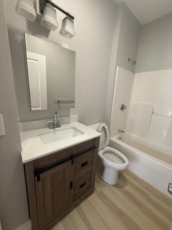 467 Middle St - Photo 7 of 13