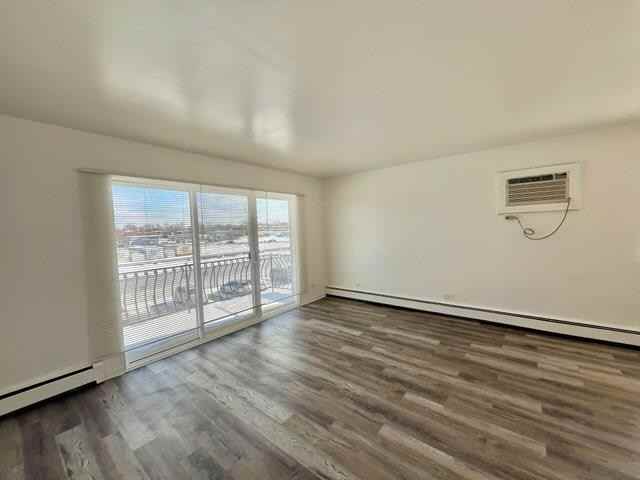 10602 S Oak Tree Dr - Photo 4 of 9