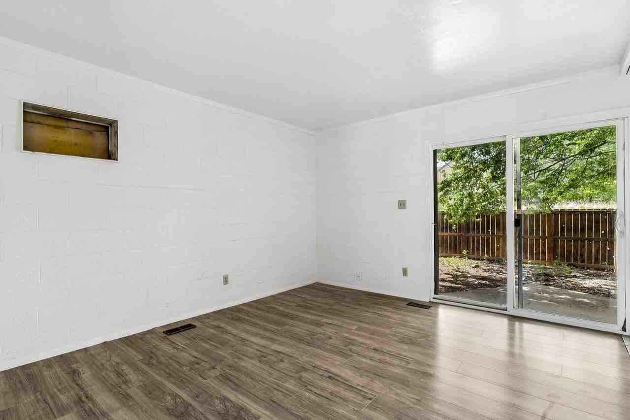 342 Fairway S - Photo 7 of 16