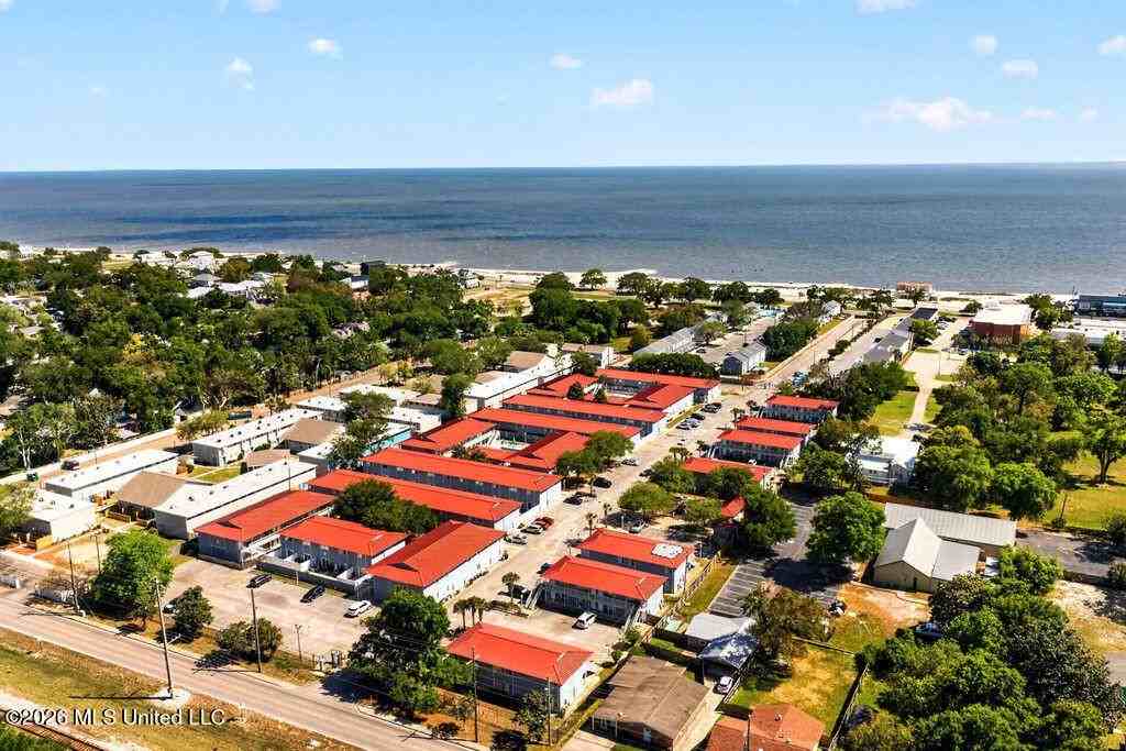 1664 Beach Blvd - Photo 3 of 6