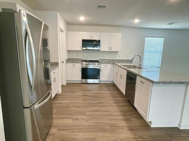 2586 Aaron Pl - Photo 2 of 18