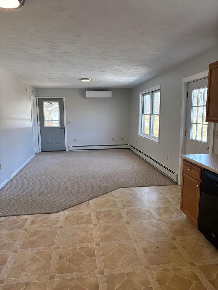 17 Cameron Dr #A - Photo 2 of 11