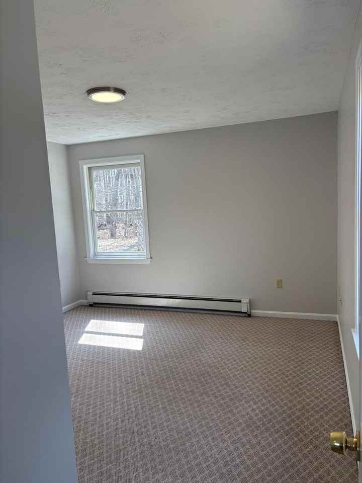 17 Cameron Dr #A - Photo 7 of 11