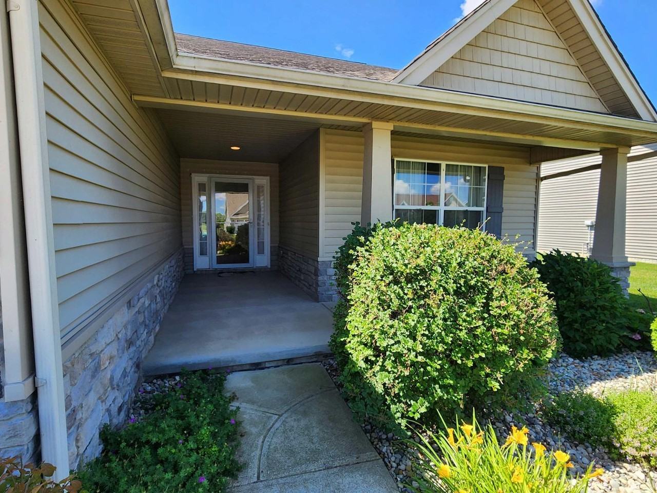 15207 Sunset Maple Dr - Photo 2 of 29