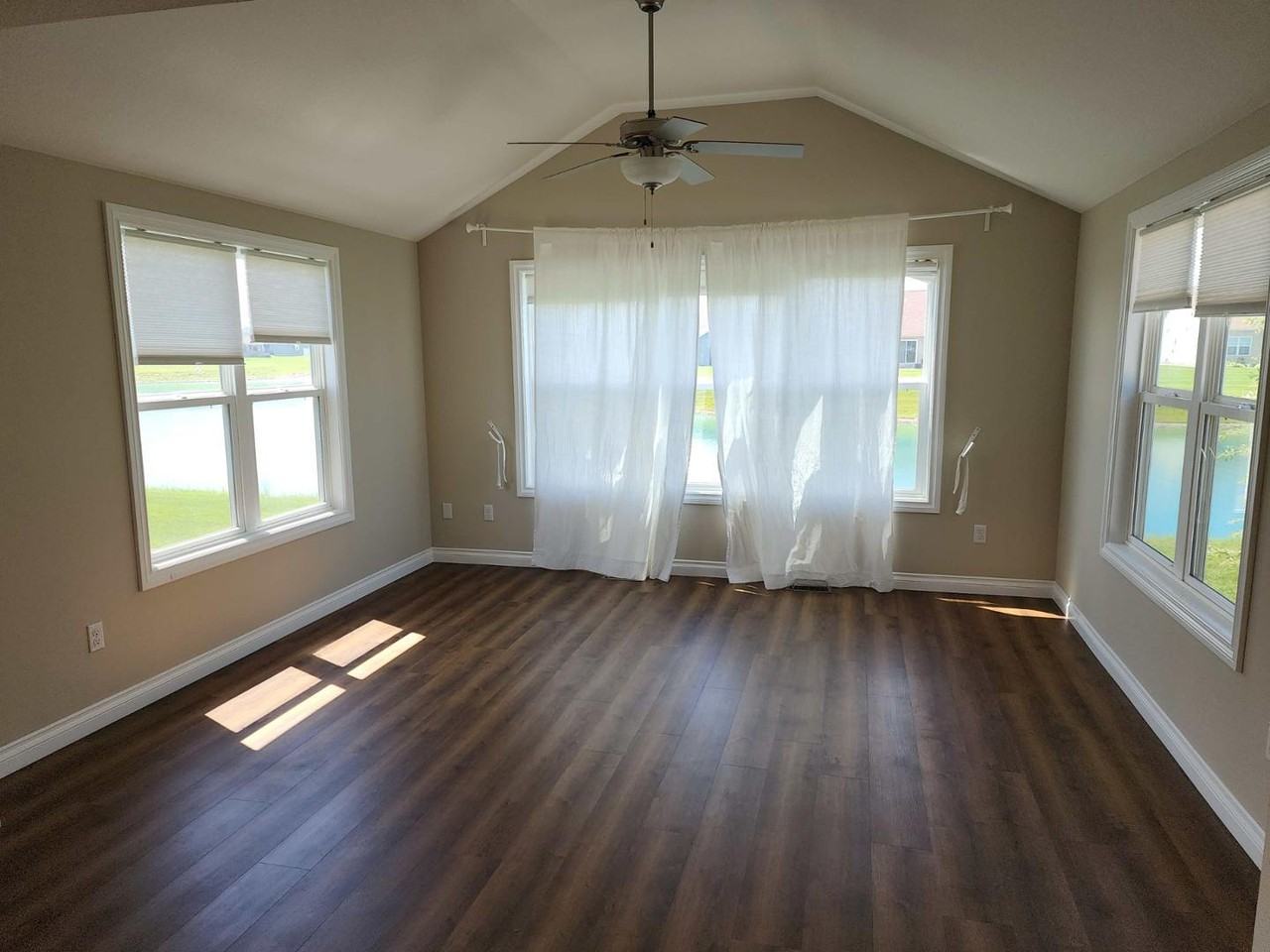15207 Sunset Maple Dr - Photo 7 of 29