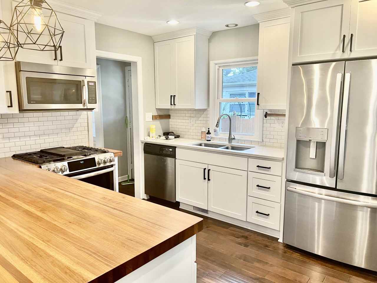 3819 21st Ave - Photo 3 of 18