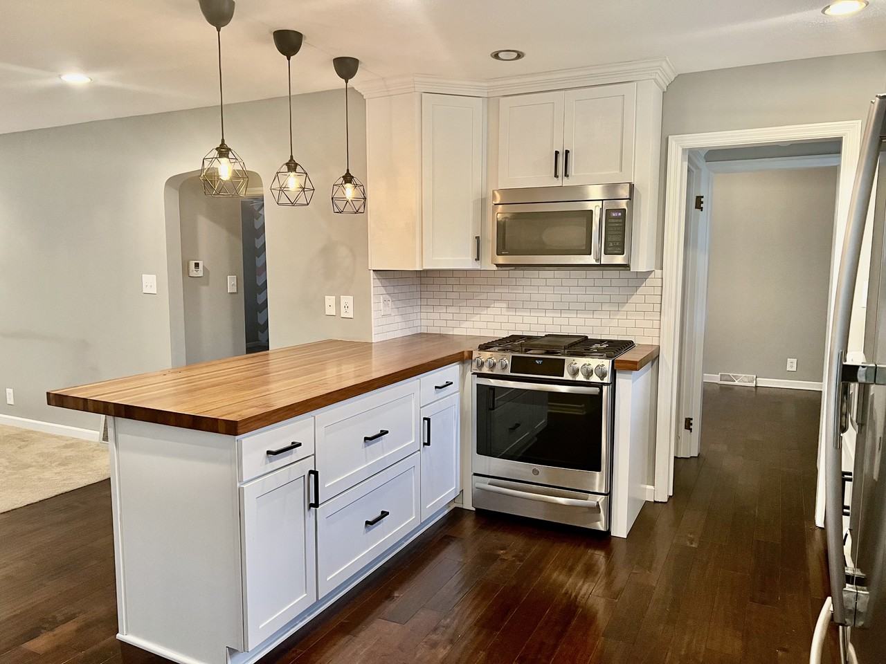 3819 21st Ave - Photo 4 of 18