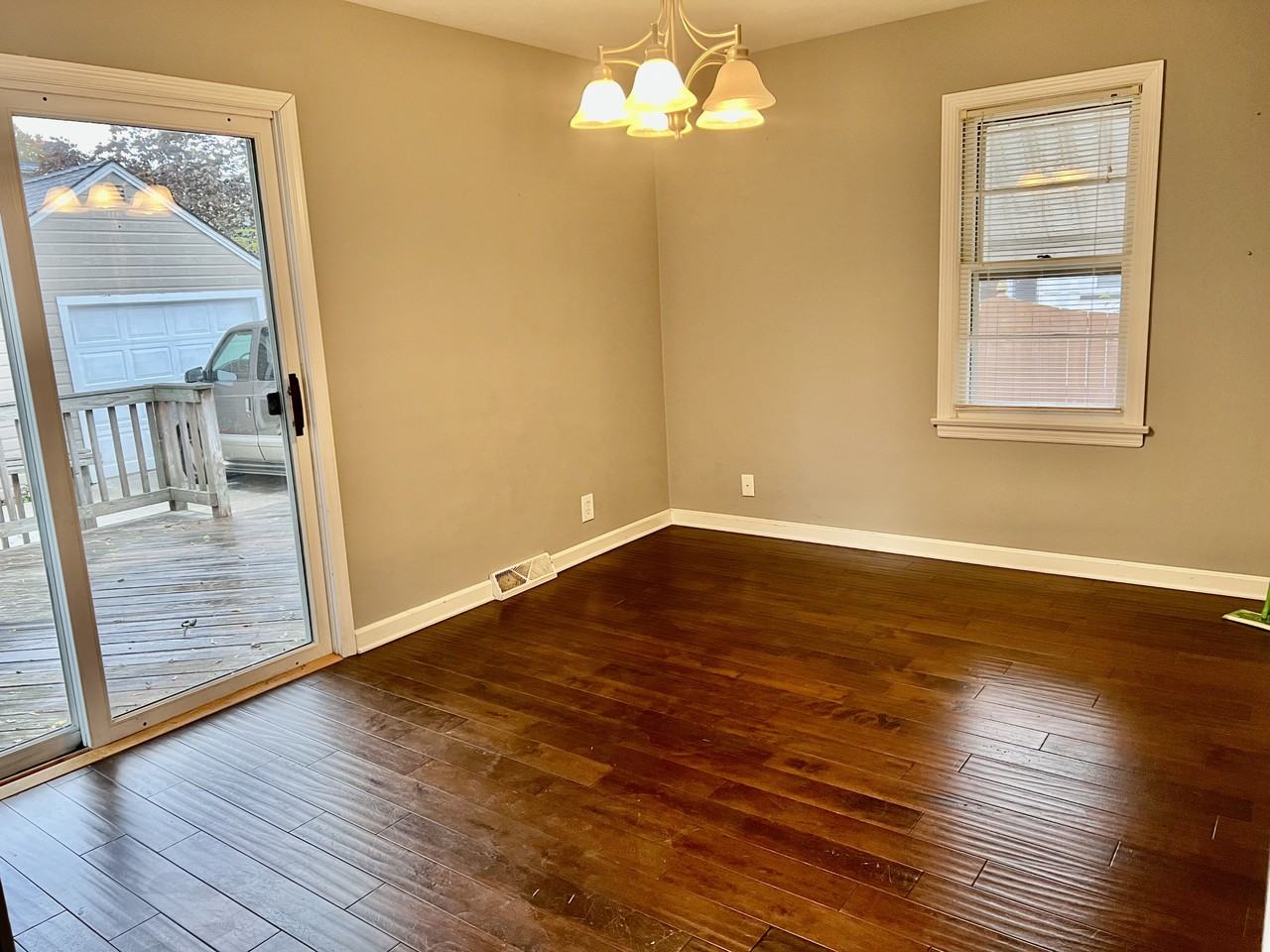 3819 21st Ave - Photo 5 of 18