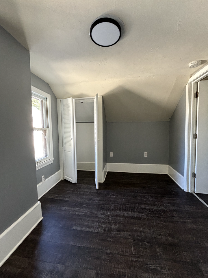 3788 E 52nd St - Photo 4 of 12