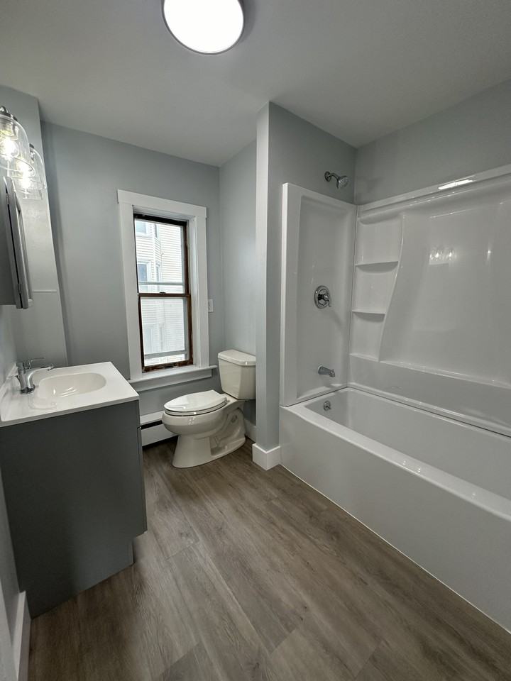 91 Foss St #2 - Photo 5 of 10