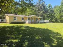 featured image of 1552 S Mullins Rd