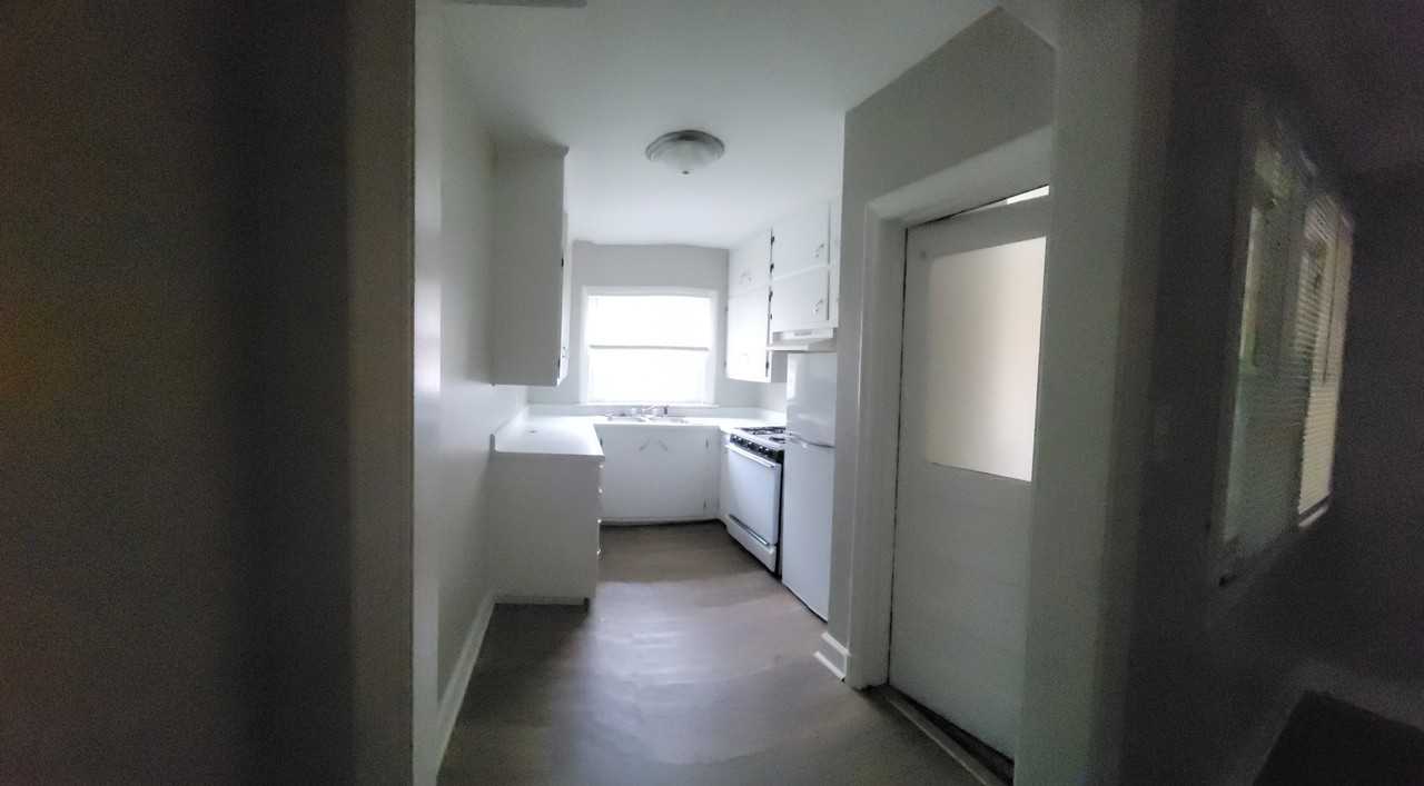 2905 High St #2 - Photo 6 of 7