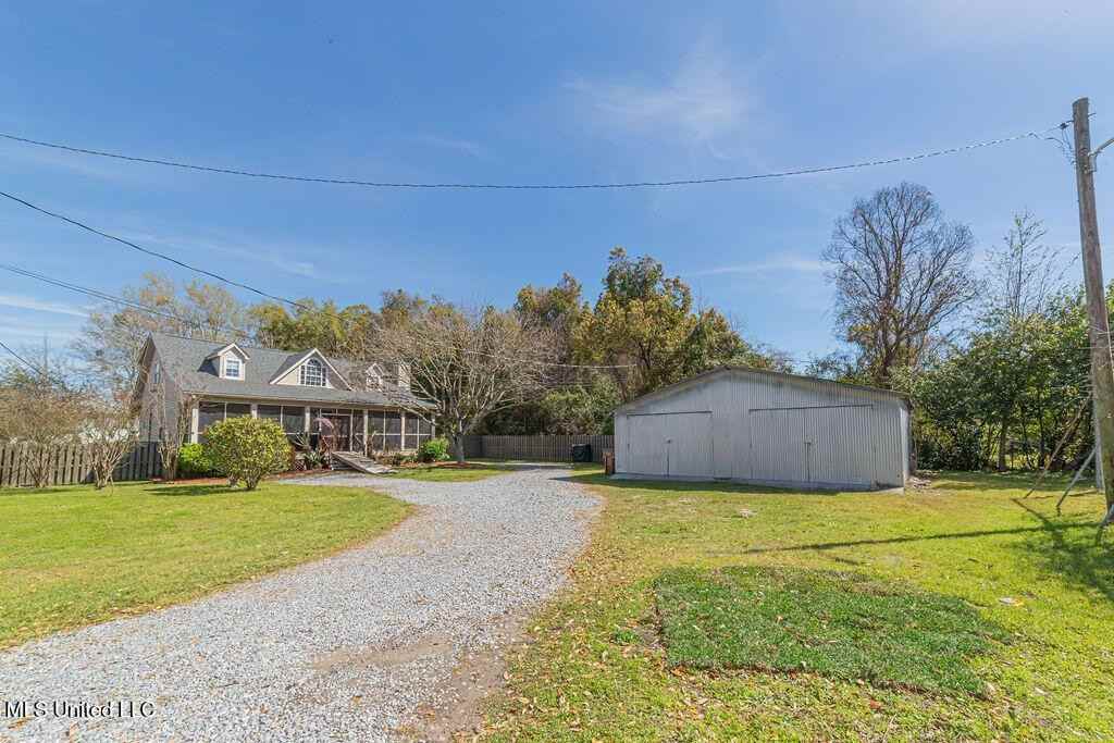 114 Menge Ave - Photo 3 of 50